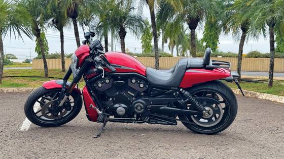 HARLEY-DAVIDSON NIGHT ROD SPECIAL HARLEY-DAVIDSON NIGHT ROD SPECIAL